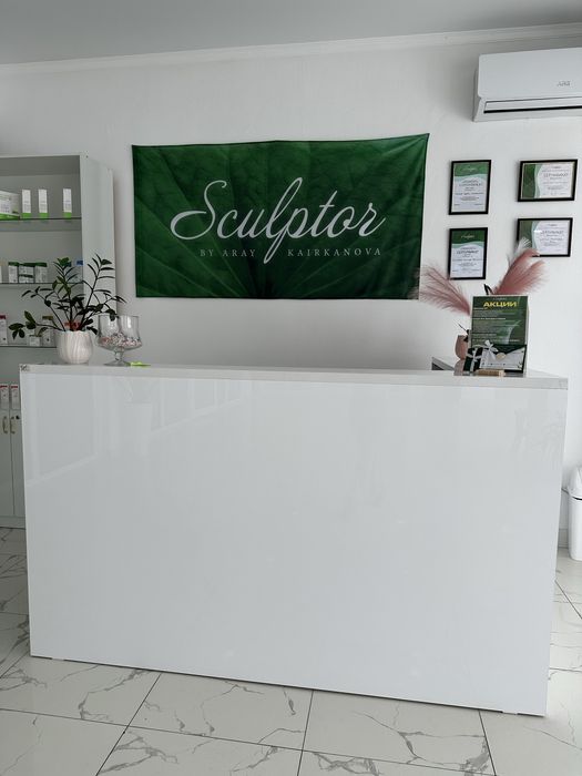 Продается Ресепшн(стойка администратора)