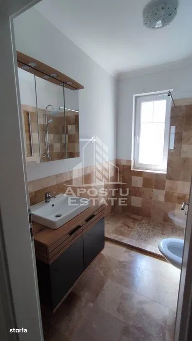 Apartament cu 2 camere, judetul Timis, Giroc, Centrala Proprie