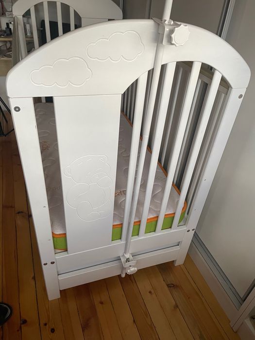 Продавам детска кошара