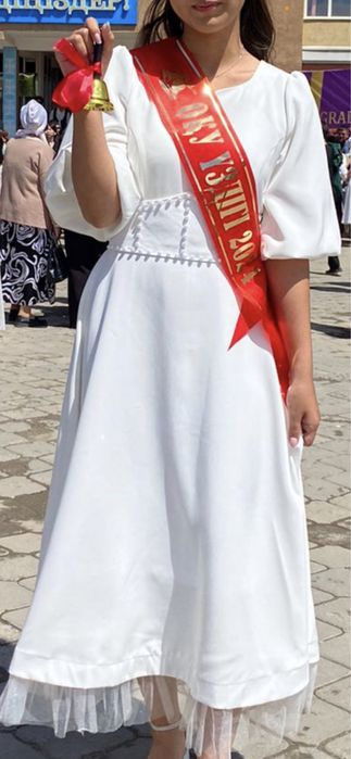 Белое платье продается