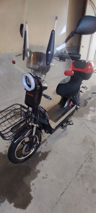 Skuter sotiladi Demansh