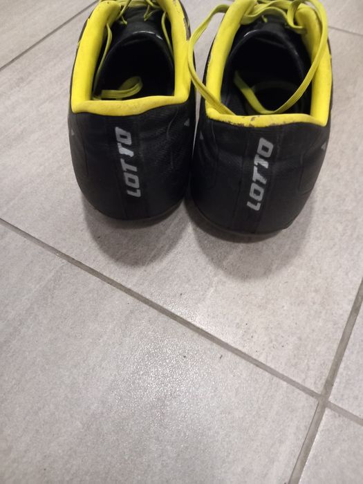 Футболни бутони  Lotto 38 номер