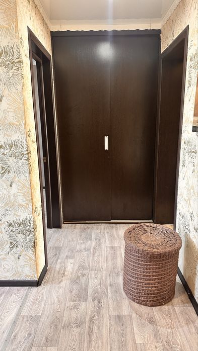 Продам 2 комнатная квартира