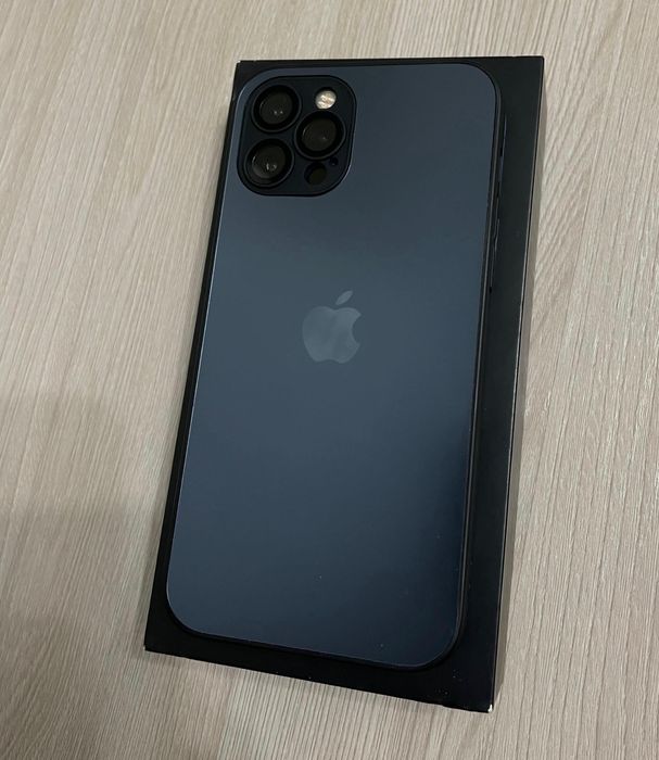 Продам iPhone 12pro 256gb blue