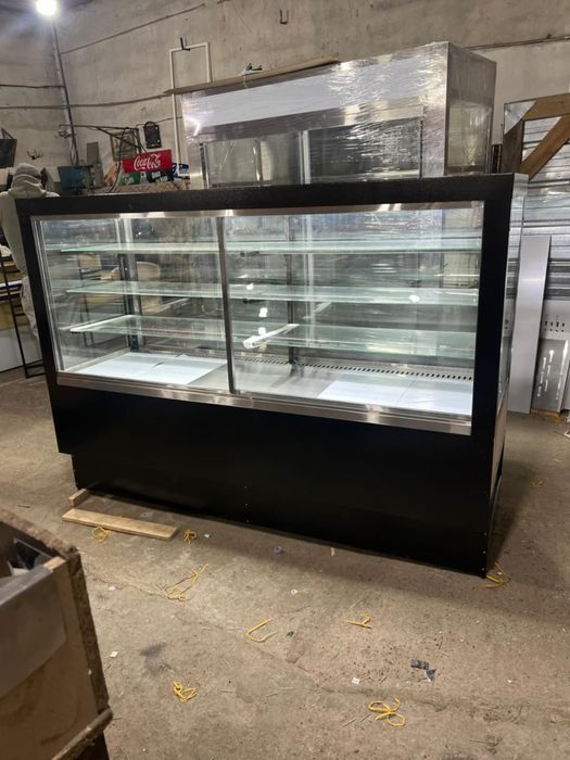 Кондитерские витрины