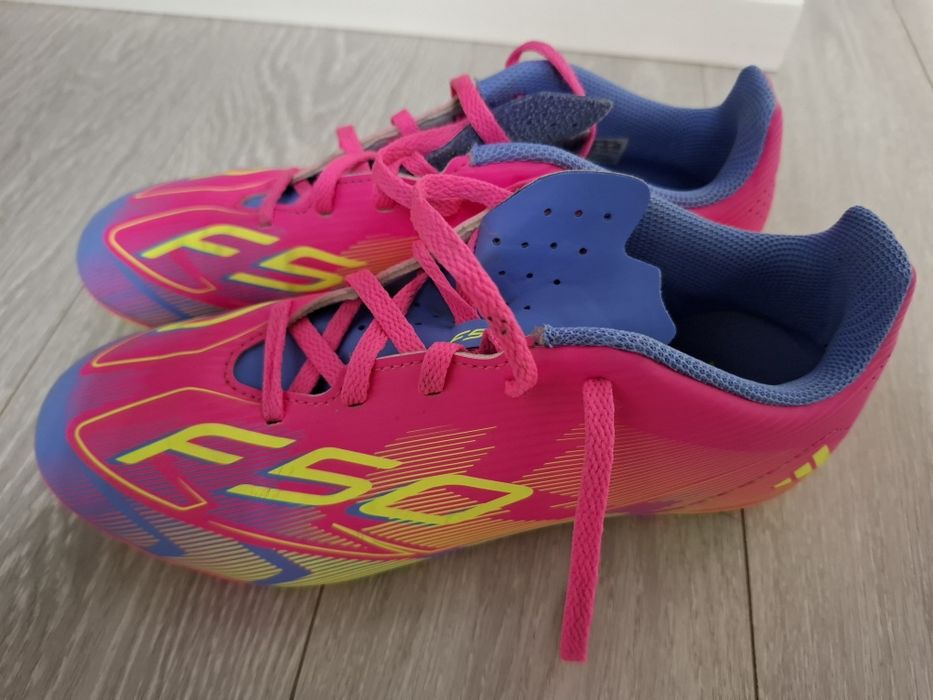 încălțăminte fotbal Adidas