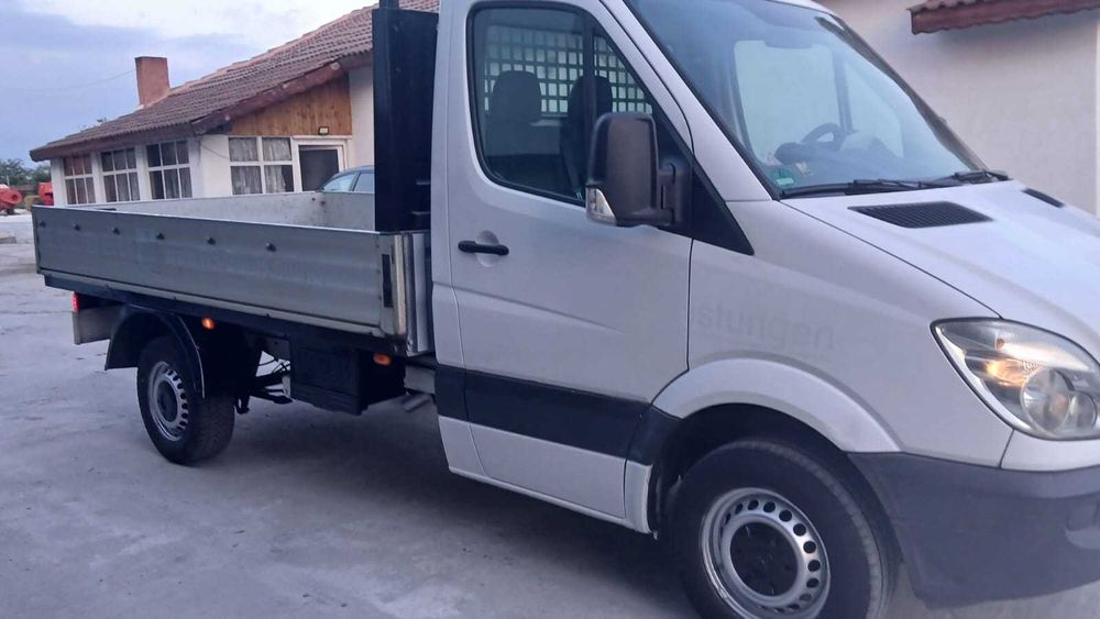 Камион Мерцедес 311 CDI