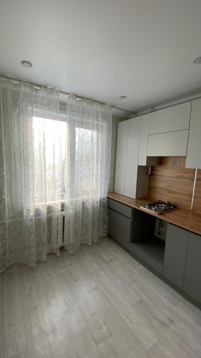 Продам 1 ком Центр