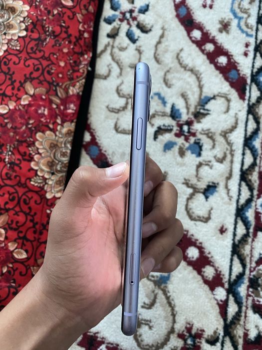 Iphone 11 в идеальном состояние