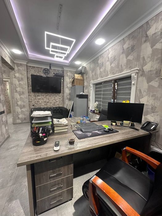 Офис 50 м2 у метро Новза с мебелью и техникой в аренду