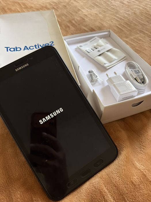 Samsung Galaxy Tab Active 2 планшеті.