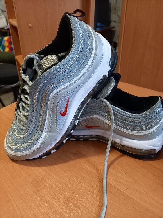 Кроссовки универсальные