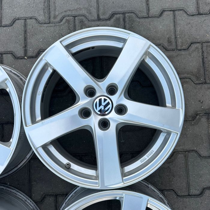Jante aliaj VW Golf Passat Tiguan Touran octavia leon pe 17 5x112