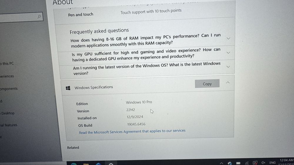 Лаптоп Dell touchscreen