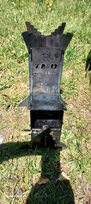 Gratar și Sobita demontabil.