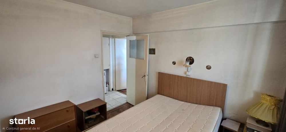 De vanzare - Apartament semidecomandat Piata Progresul
