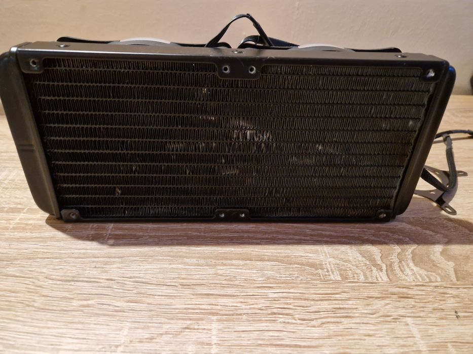 Defect/reparabil water cooler cpu gamemax