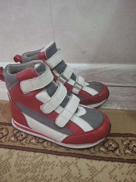 Ортопед аяқ киім