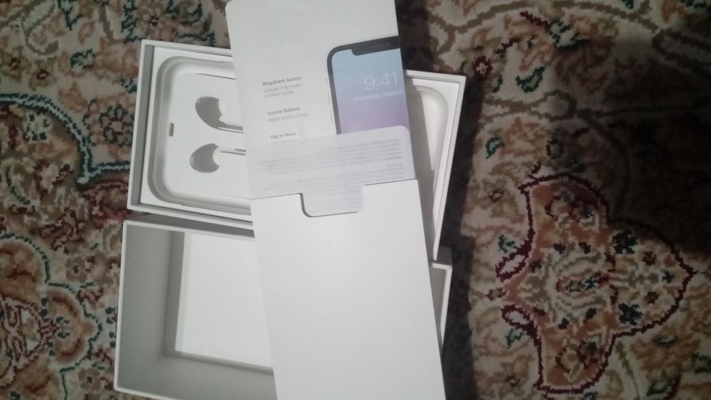 Айфон XR идеальном состоянии