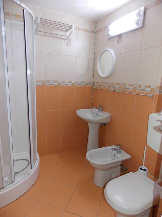 Apartament modern 2 camere decomandat 50mp - etaj1, Piata Decebal - 2 bedrooms modern apartment for rent