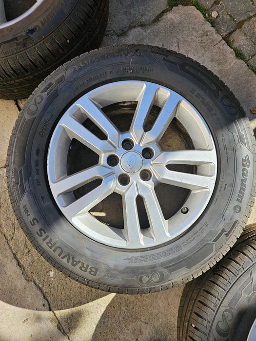 Roti Land Rover  235 65 17