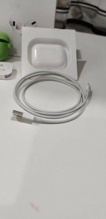 Продам AirPods Pro 2 за 8500
