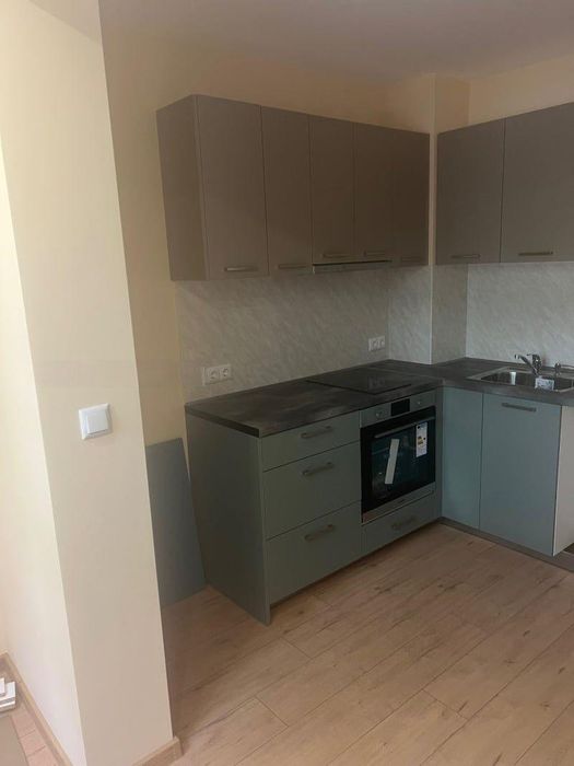 Дава се под наем Четиристаен апартамент в София, Лозенец - 83 кв.м за 690 € - Снимка #2