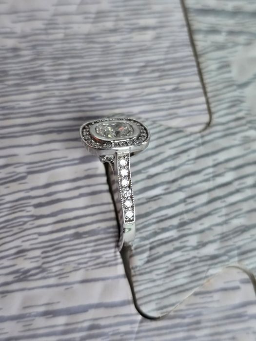 Inel Platina cu Diamant natural 1.01 Ct