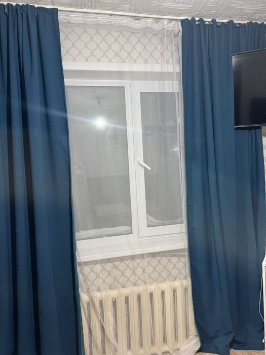 Продам б/у кровать и шторы