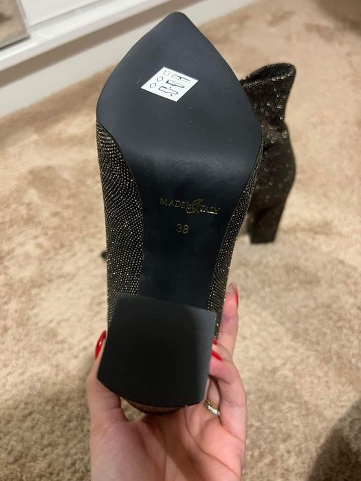 Нови официални боти / р-р. 38