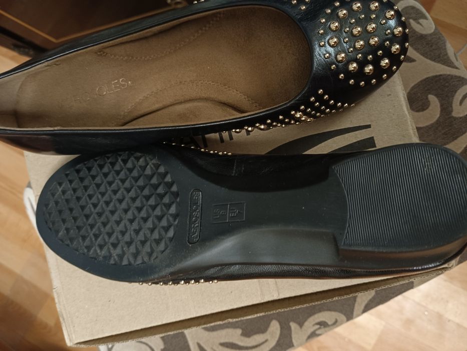 Туфли женские со стразами