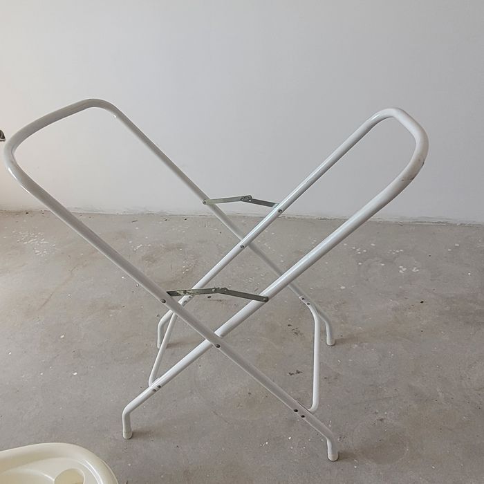 Cadita înaltă bebe cu picioare metalice