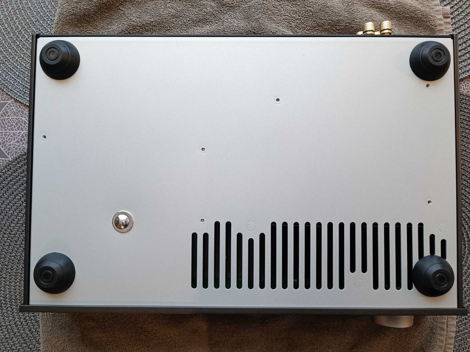 Усилвател Arcam SA10, НОВ, В ГАРАНЦИЯ