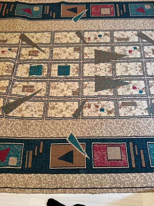 Екі кілем сатылады 5,5×2,5 м