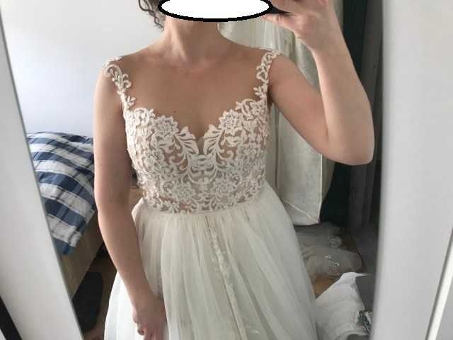 Rochie de mireasă cu trenă lungă