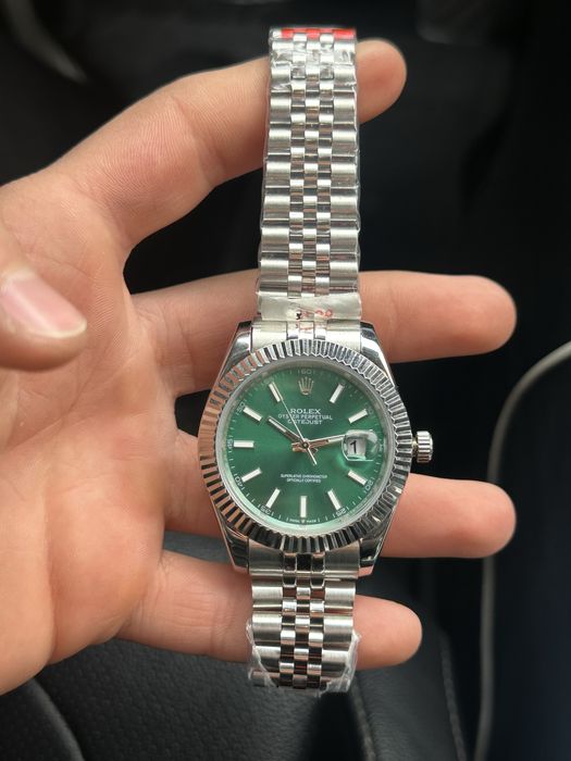 Часы Rolex.