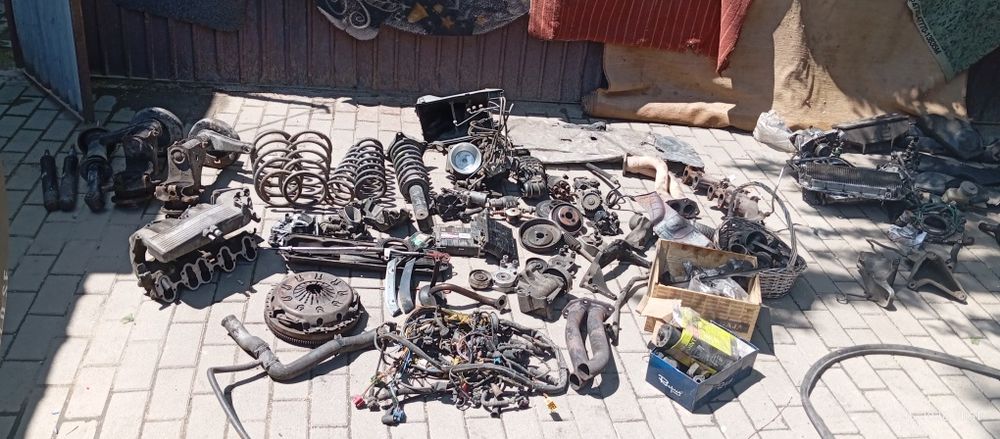 Продам запчасти Ауди С4