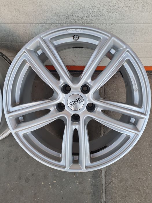 Джанти BROCK за VW AUDI SEAT SKODA BMW R18 5x112 ET30 8J