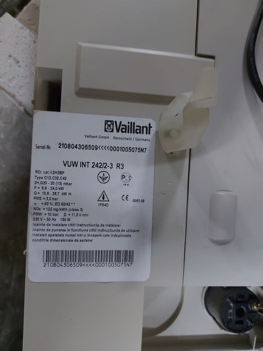 Vând doua centrale,Vaillant și un Ferroli,complete