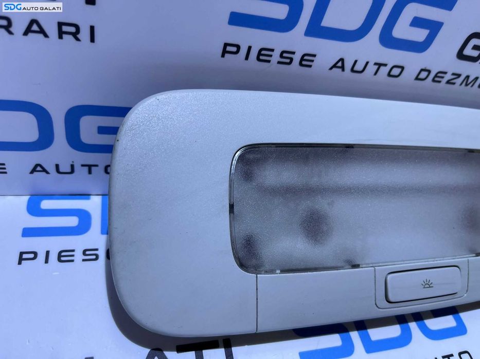 Plafoniera Lumini Lampa Iluminare Plafon Spate Pasager Volkswagen Golf 6 2008 - 2013 Cod 1K0947291 [L8507]