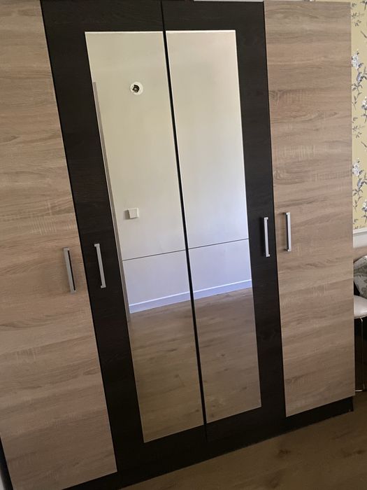 Продам шифоньер в отличном состоянии