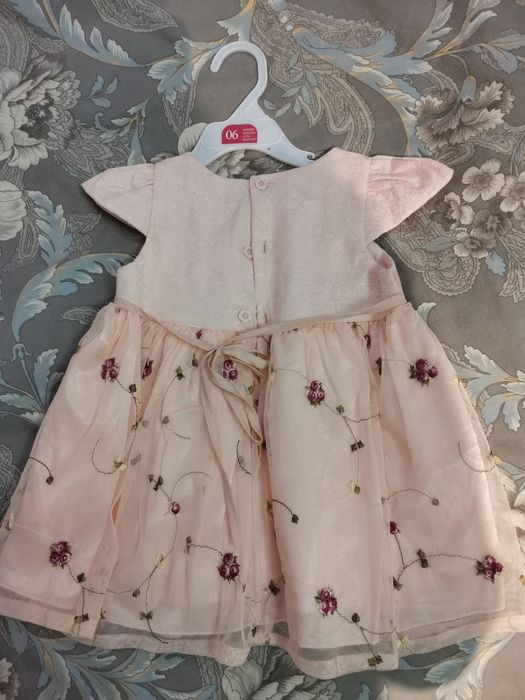 Официална рокля размер 80