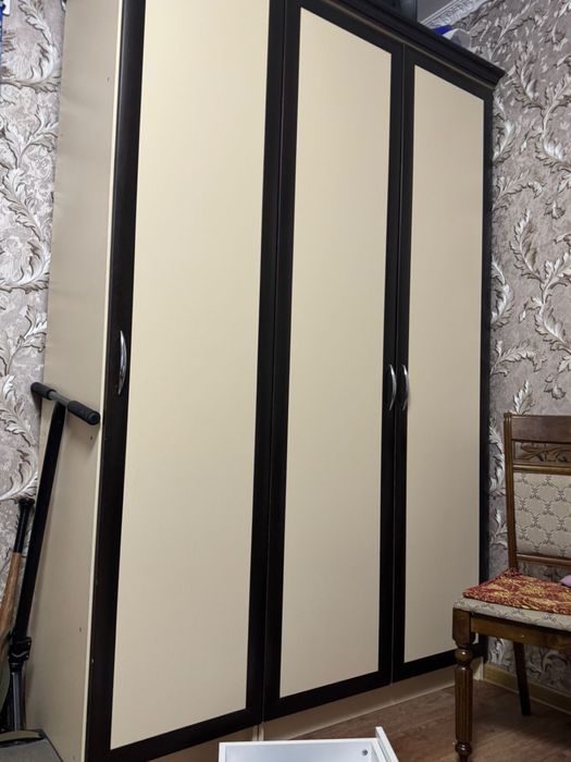 шкаф для вещей.