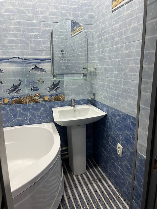 Продается 2 х комнатная квартира в центре Чирчика