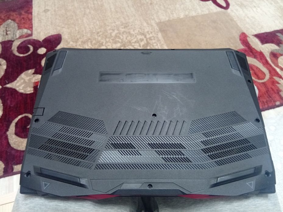Acer Nitro 5 / i5-11400H