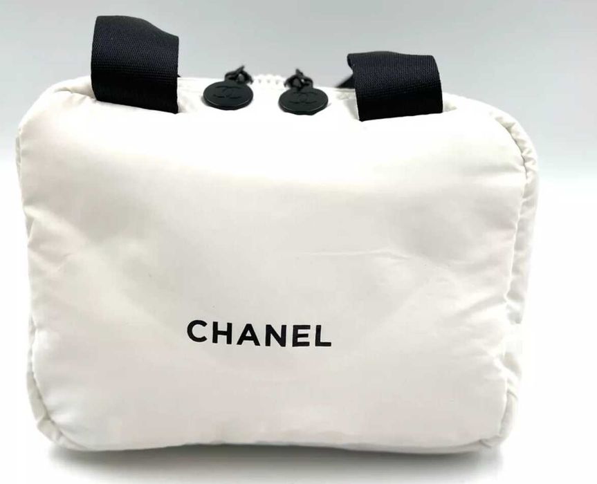 Chanel Mini Boston, козметична чанта, несесер