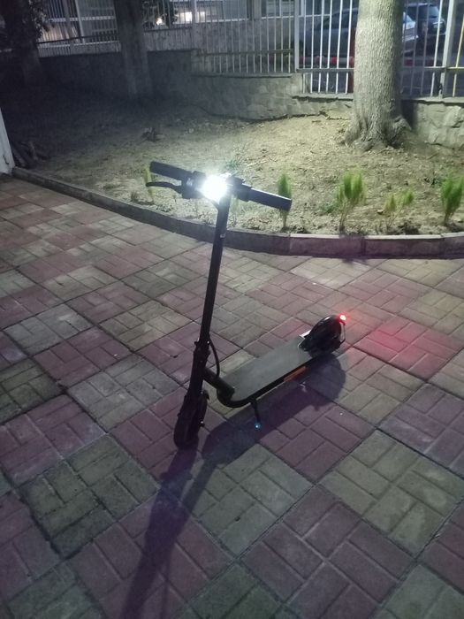 Електрически скутер