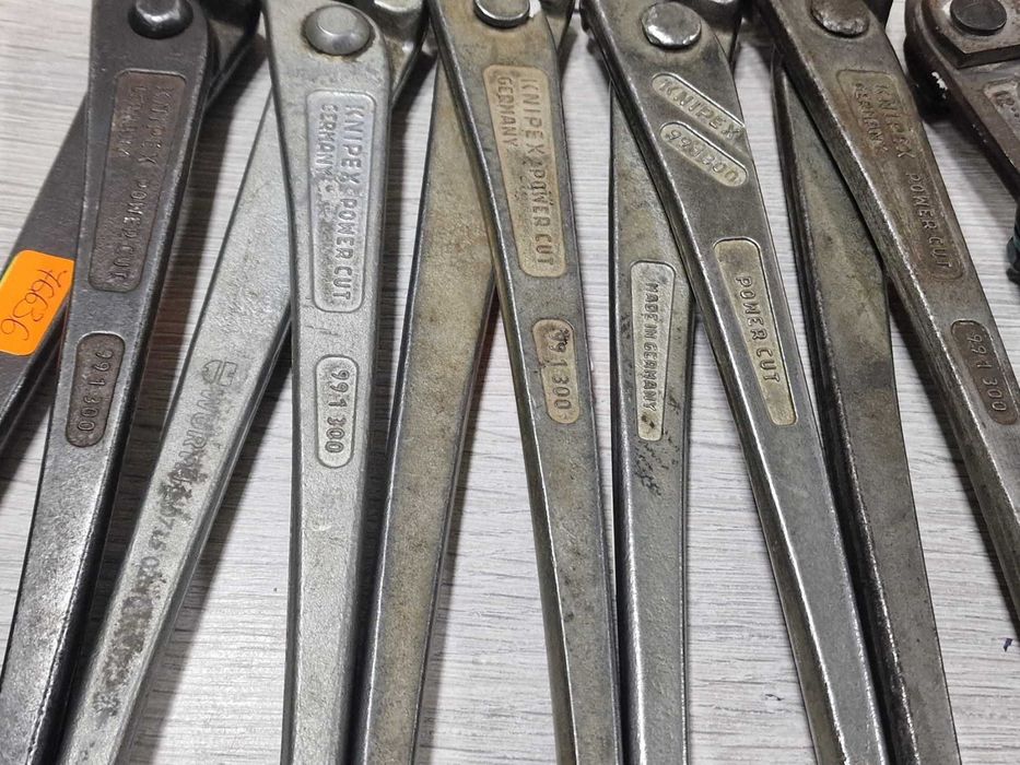 Арматурни клещи Knipex / Total