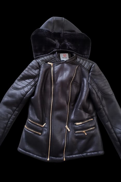 Зимно яке, размер ХХL, но отговаря за XL