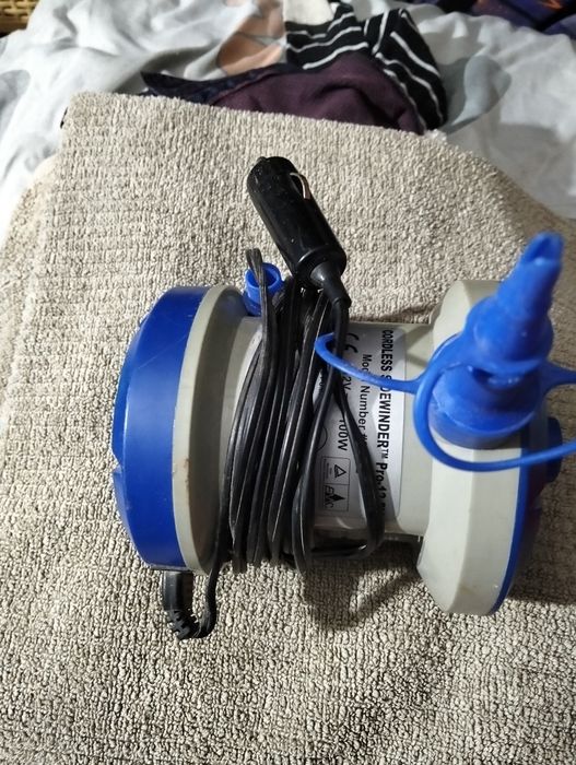 Pompă piscină încărcare auto